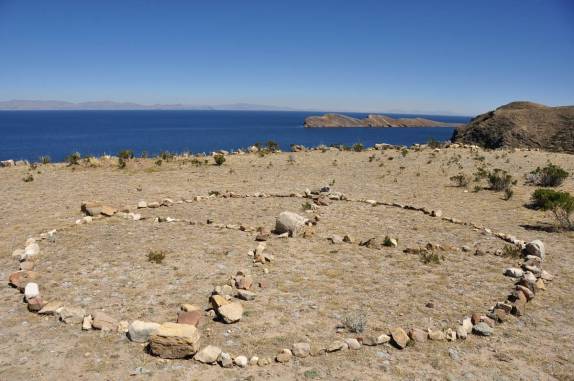 Território sagrado dos incas na Isla del Sol, no lago Titicaca, na Bolívia